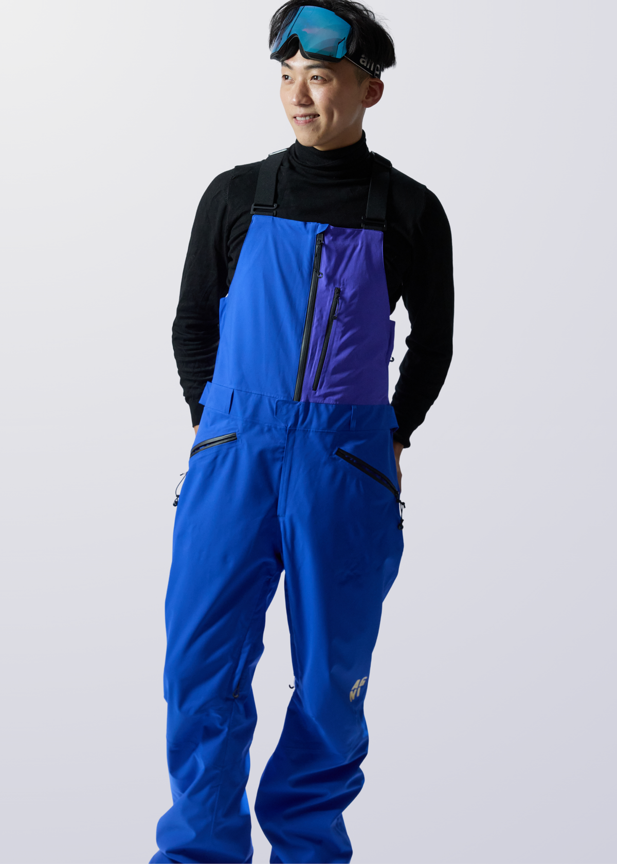 The SnowForce Bib